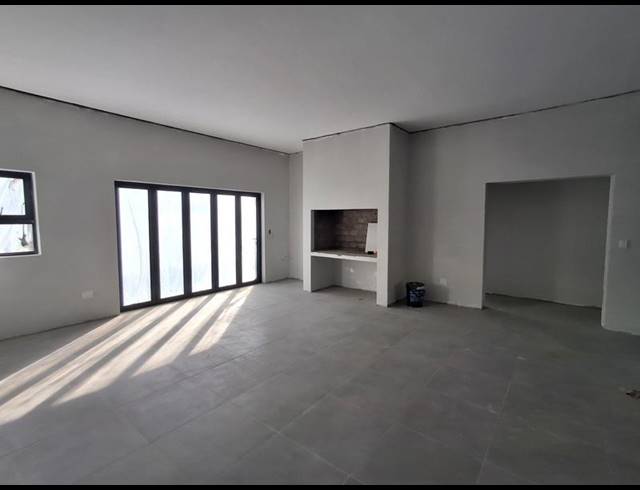 3 BEDROOM HOUSE FOR SALE IN SHELLEY POINT